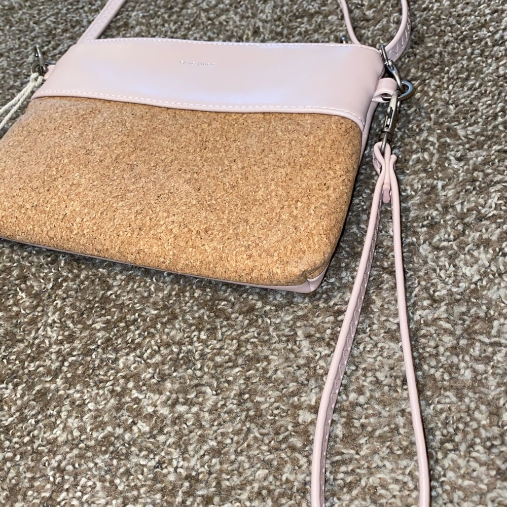 Multi use cross body bag or clutch!!